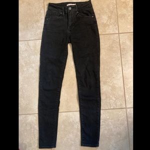 High-waisted Black denim jeans